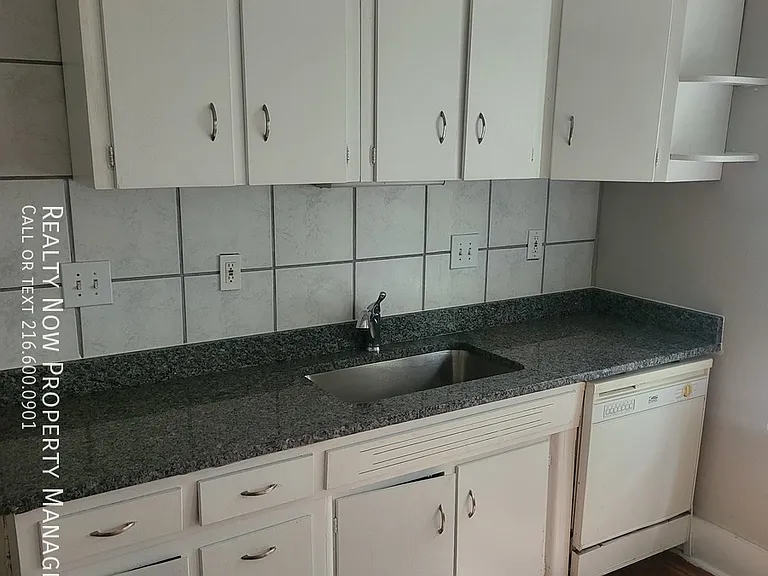 1637 Eddington Rd #1 — Photo 4