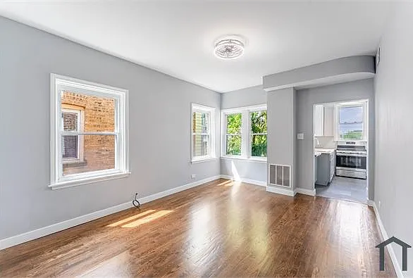 7630 N Marshfield Ave #3 — Photo 10