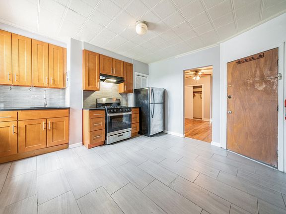5th image of 407 4th St #4R-6