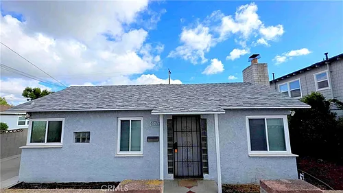445 1/2 E Puente St Photo 1