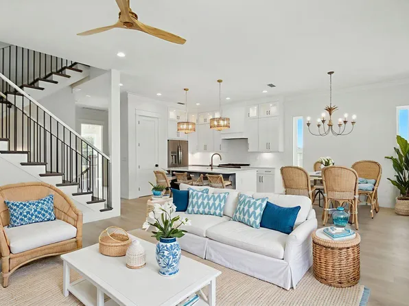 162 Casting Lake Rd, Miramar Beach, FL 32550