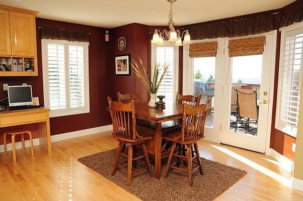 Breakfast Nook with View