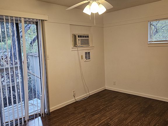 5th image of 14715 Arrowhead Dr