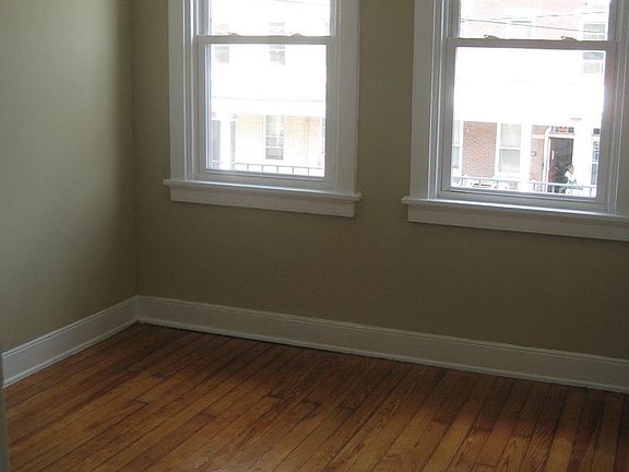 2nd image of 22 S Allen Ave Unit 2