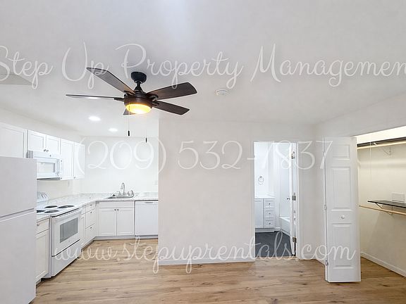 3rd image of 494 Snell St #496