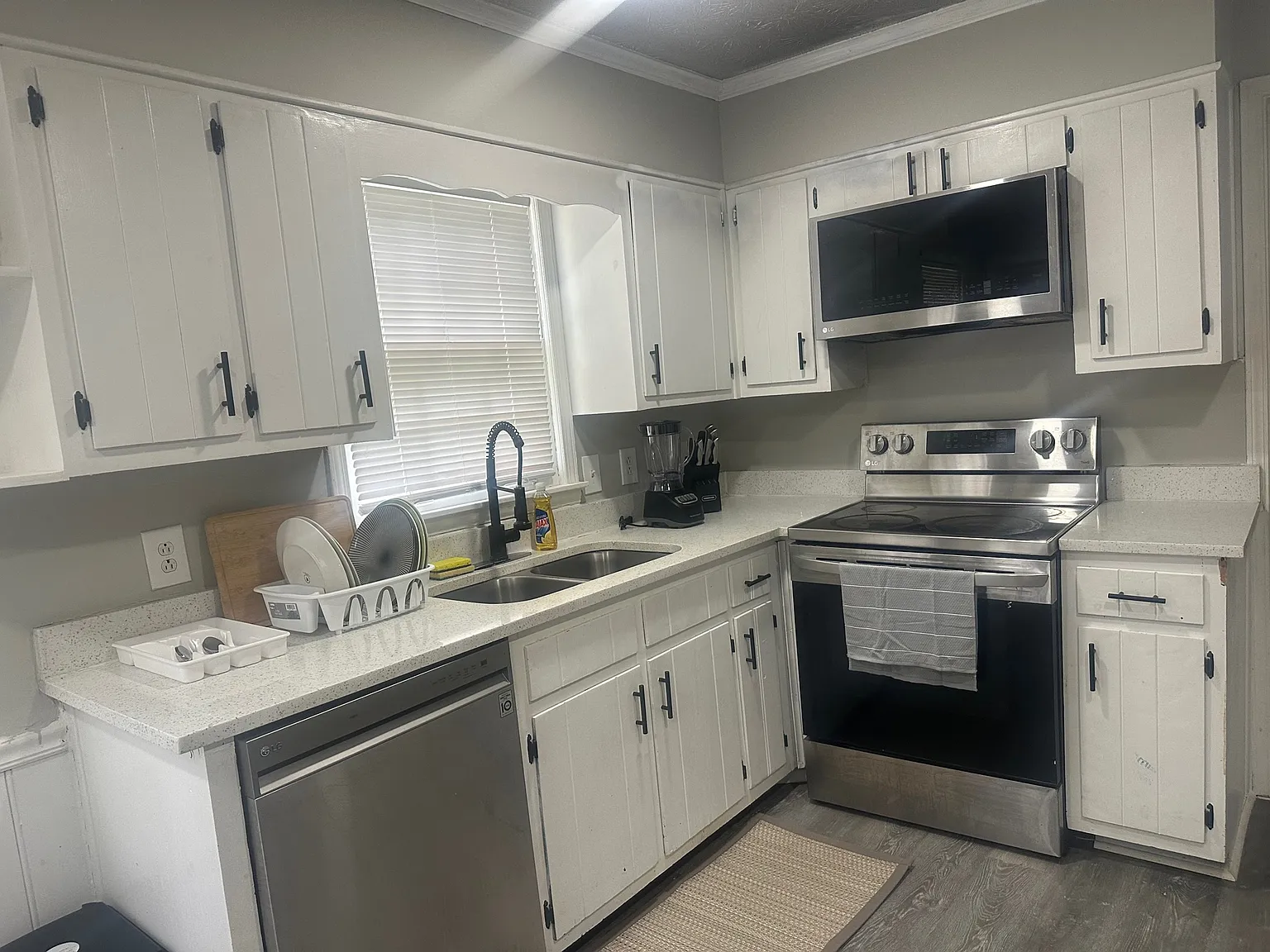 1 bed, $850 — Photo 1