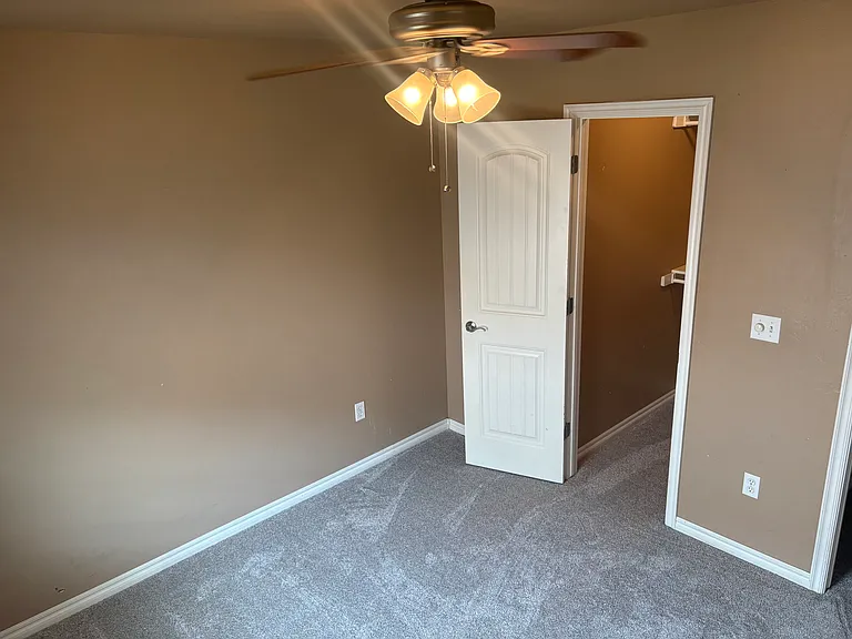 1925 Rain Tree Dr — Photo 10