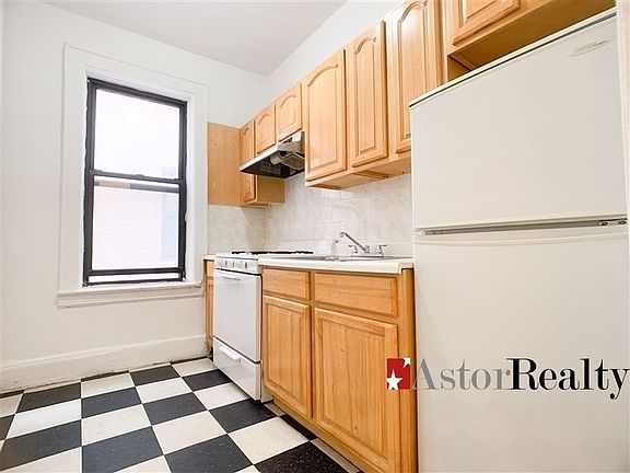 5th image of 31-60 34th St #4