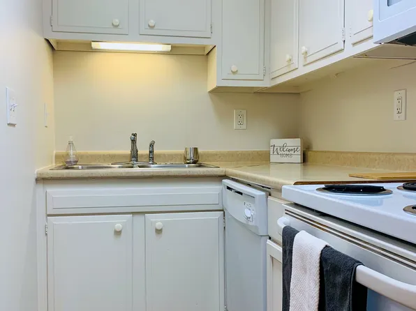 Nantucket Cove, 1817 S Nantucket Dr #12208210, Lorain, OH 44053