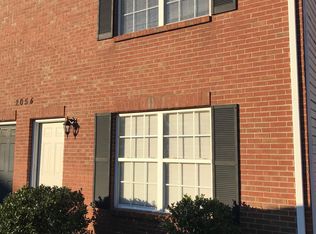 2056 Cornerstone Dr #B, Lexington, KY 40509