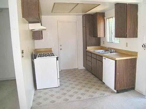 4th image of 1629 E Fairfield Ct APT 4