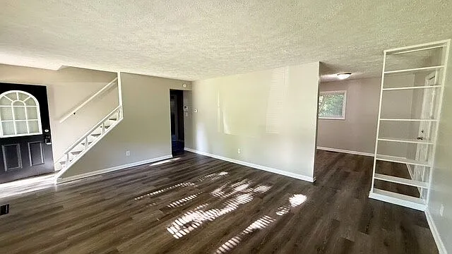 4 bed, 2.0 bath, 1424 sqft, $1,525 — Photo 4