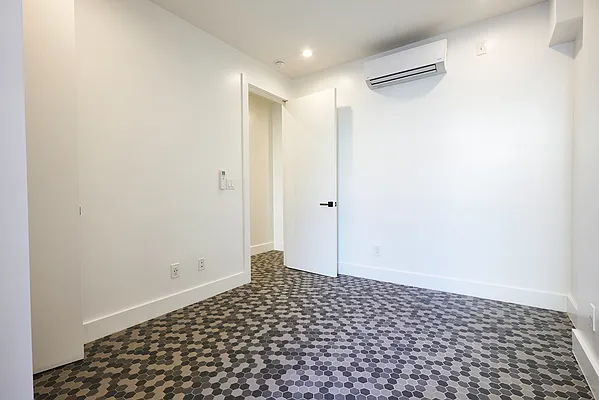 Rented by Lodger Corp | media 11