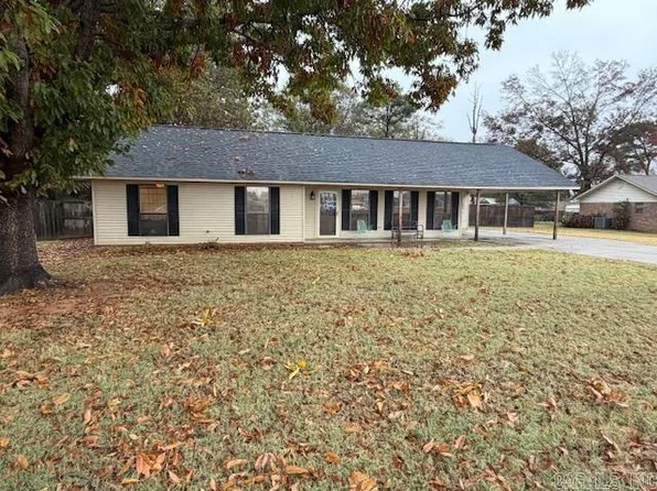 114 W 15th St, Dewitt, AR 72042