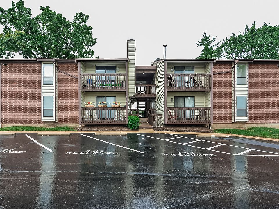 1st image of 141 W Woodbine Ave APT C