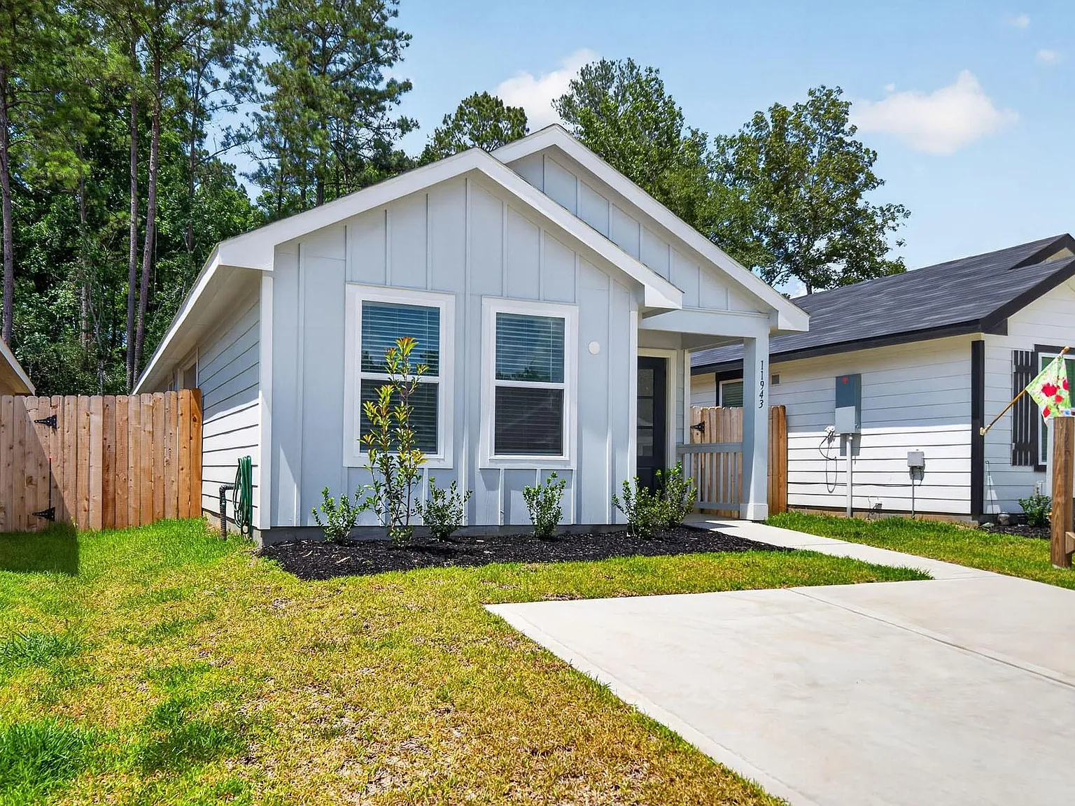 3 bed, 2.0 bath, 1023 sqft, $1,395 — Photo 1