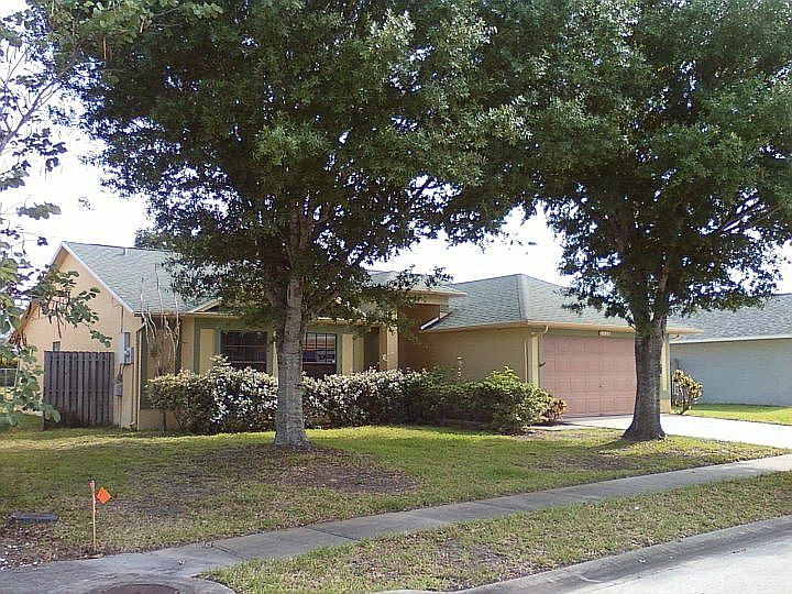 2nd image of 3536 Egret Dr