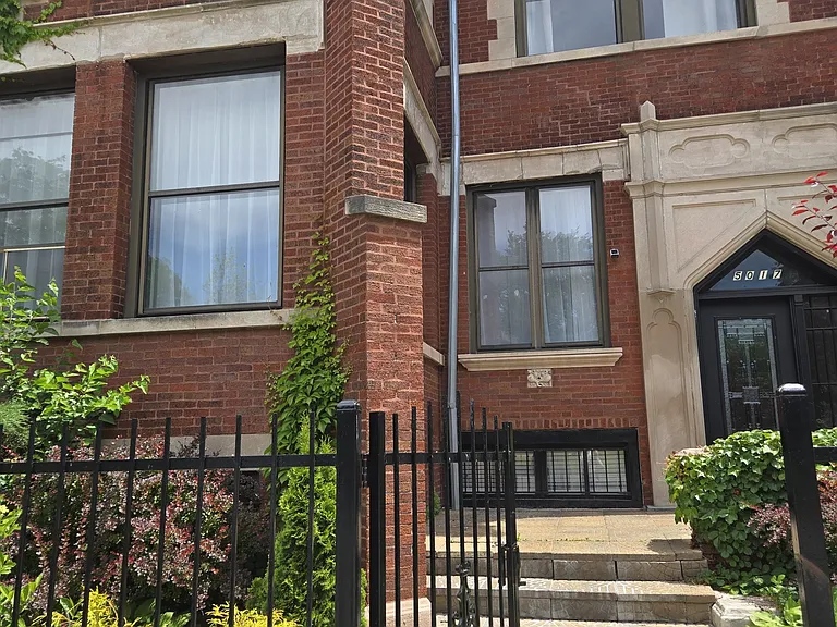 5017 S Drexel Blvd #G01 — Photo 2