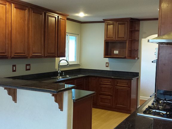 2nd image of 5317 Meridian Ave
