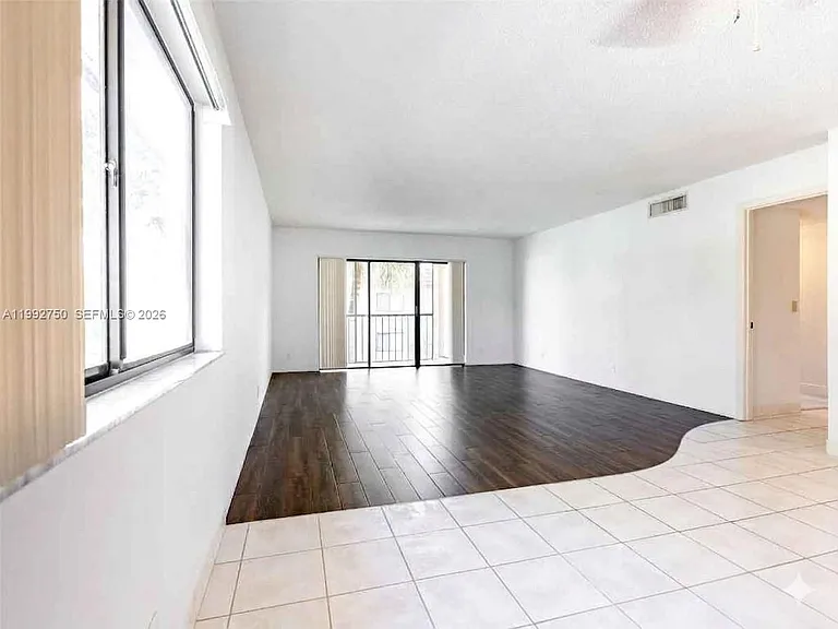 357 Lakeview Dr #1 — Photo 9