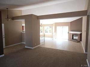 5th image of 2098 Loveland Dr