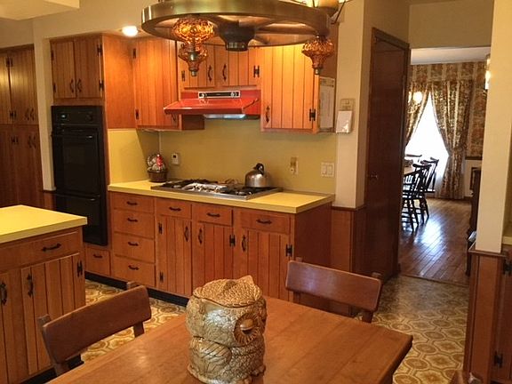 5th image of 20 Milan Manor Dr