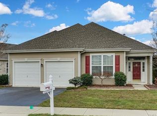 19 Edgewater Path, Barnegat, NJ 08005