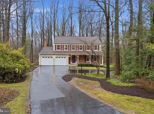 1322 Quail Ridge Dr, Reston, VA 20194