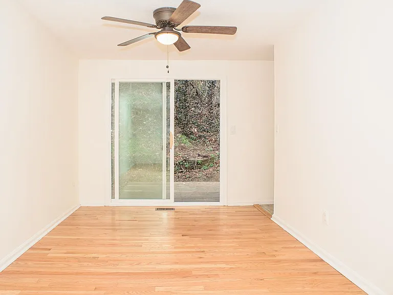 430 Blossom Tree Ct — Photo 8