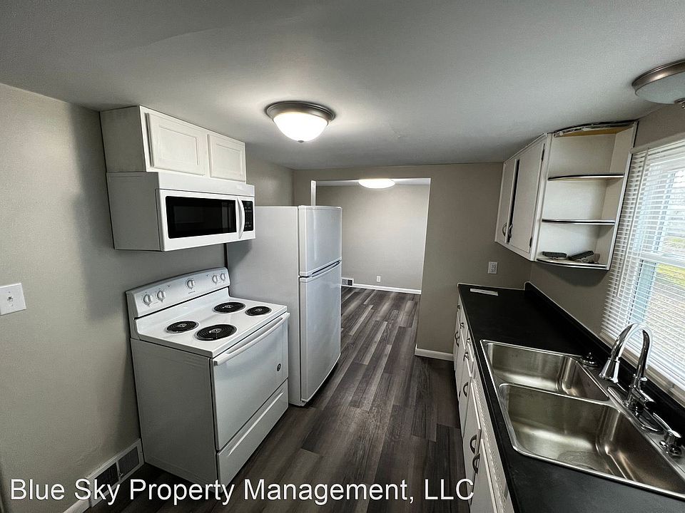 1st image of 3205 E Grays Ct