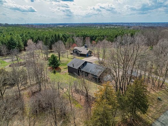 5th image of 1549 Twin Springs Road