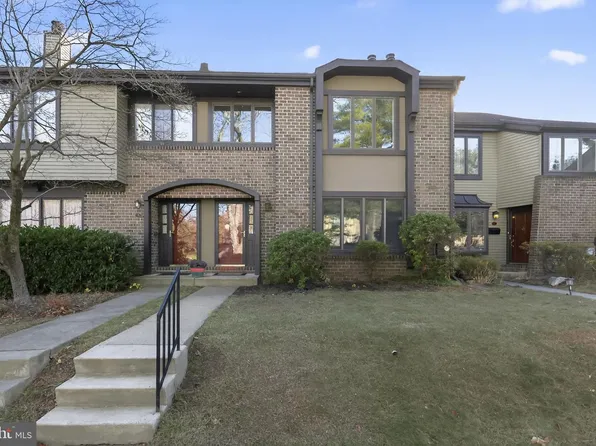 7 Garrison Pl, Newtown, PA 18940