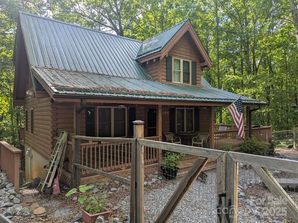 37 Lonnie Mack Dr, Nebo, NC 28761