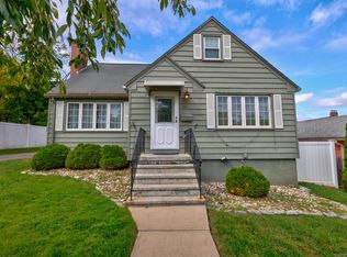 111 Dexter Ave, Meriden, CT 06450