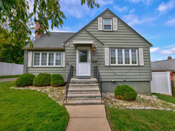 111 Dexter Avenue, Meriden, CT 06450