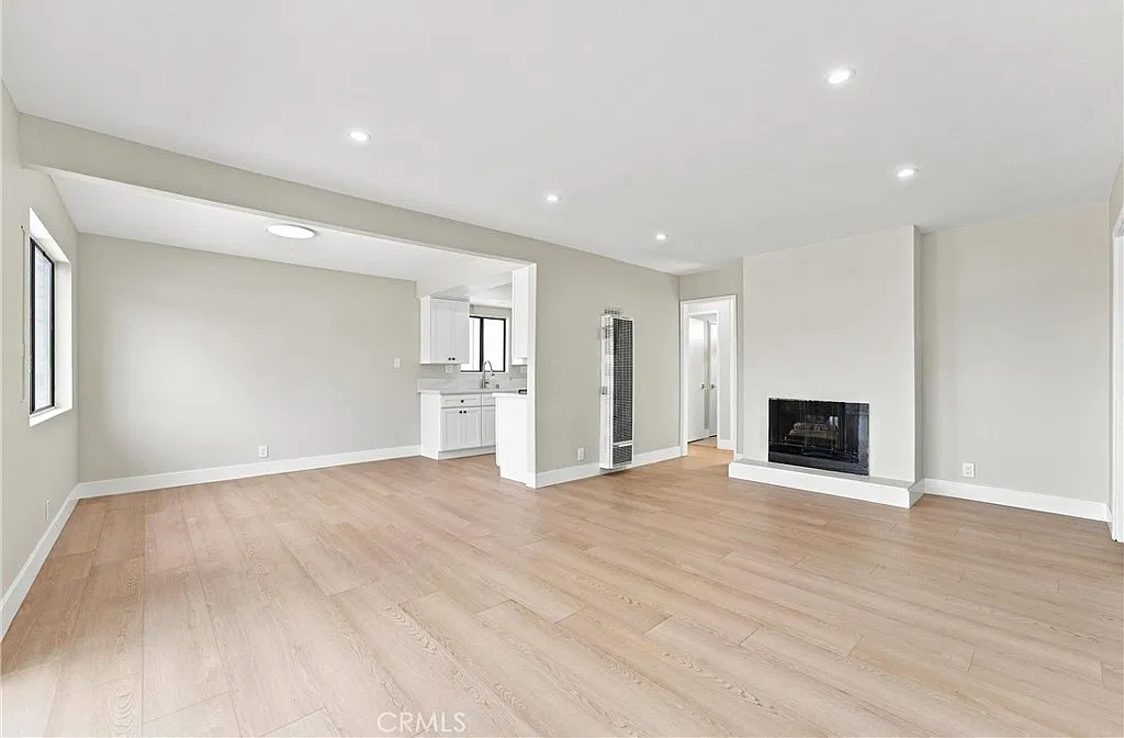 3 bed, 1350 sqft, $3,200 — Photo 4