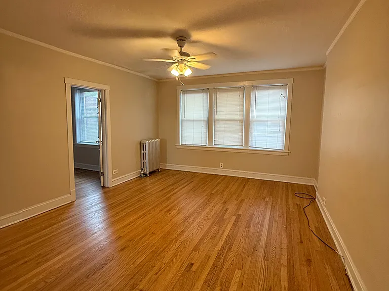 2350 W Touhy Ave #2 — Photo 4