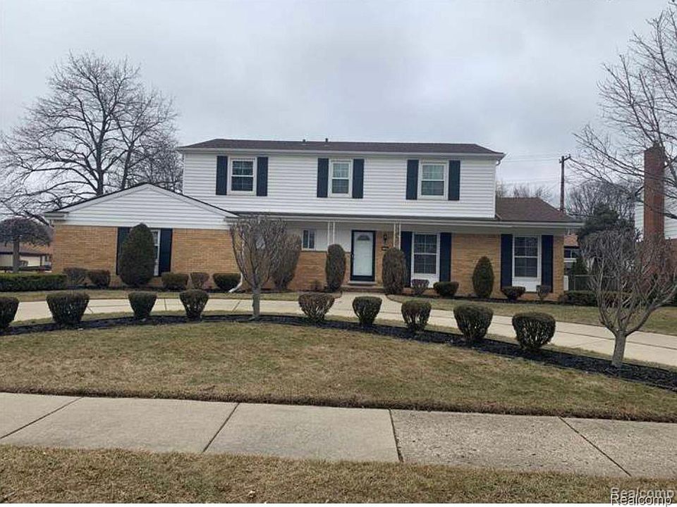 1st image of 21480 Virginia St