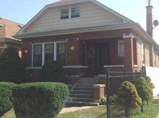 5545 W Roscoe St, Chicago, IL 60641