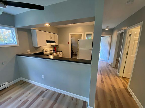 4th image of 11 Riverbend Dr #27-6