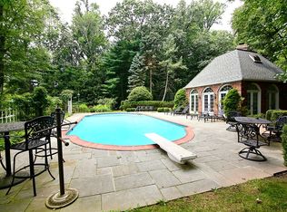 60 Twin Brooks Rd, Saddle River, NJ 07458