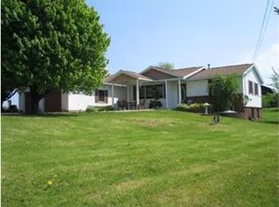 2411 56th St, Fennville, MI 49408
