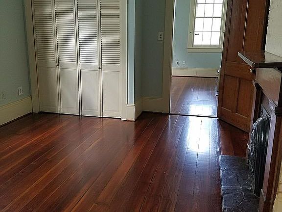 3rd image of 2506 Laurel St