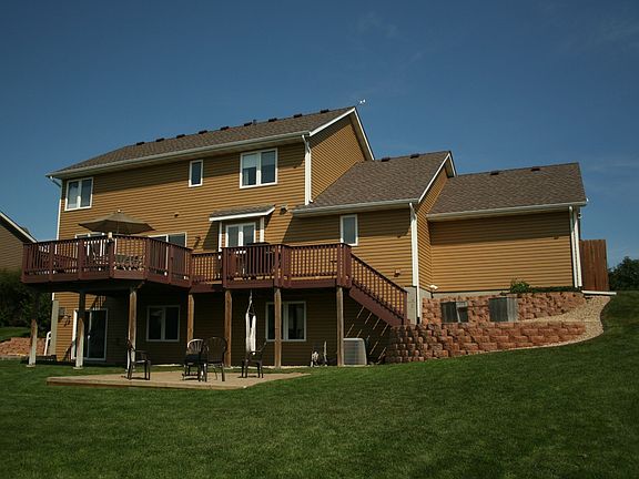 4th image of 235 Arnica Dr