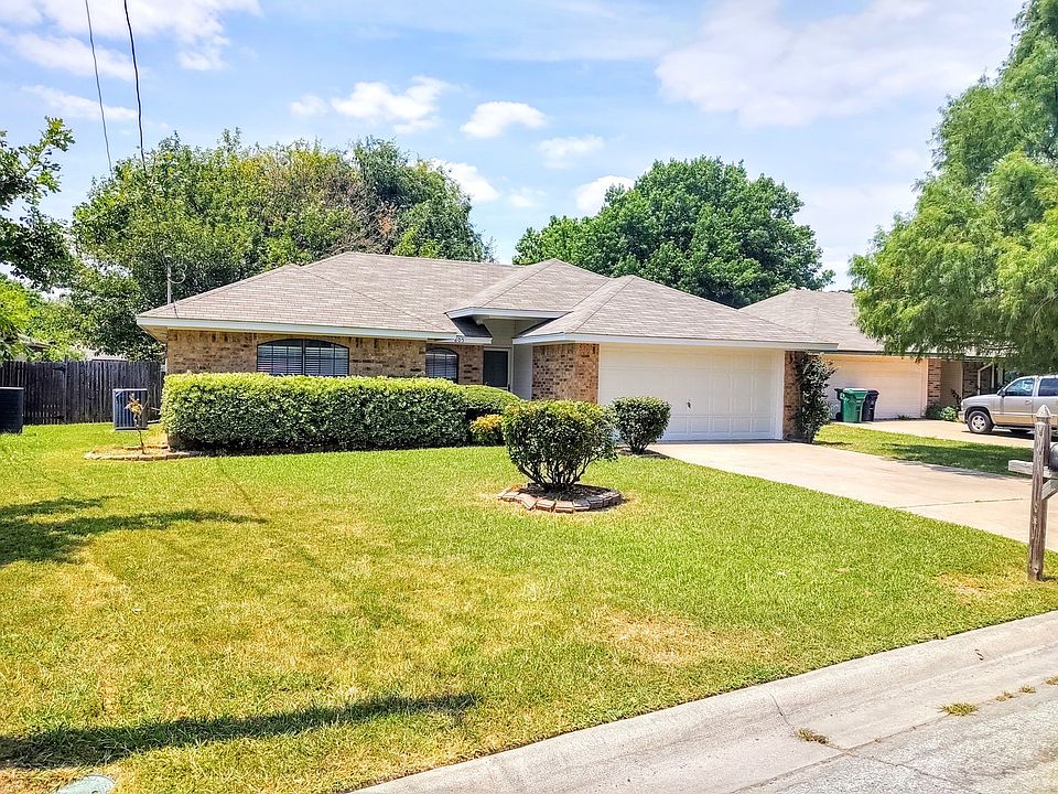 1st image of 805 Brock Cir