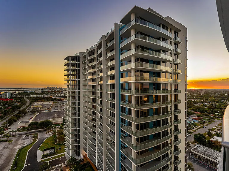 220 Lake Shore Dr #1911 — Photo 8