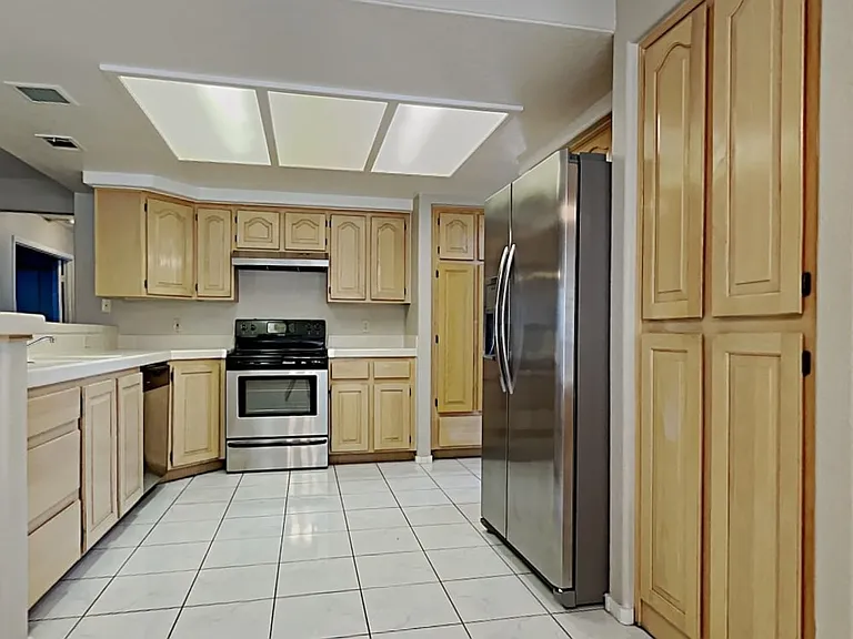 2300 Loggerhead Rd — Photo 3