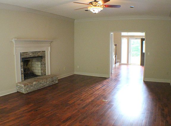 5th image of 27 Mountain Lake Dr