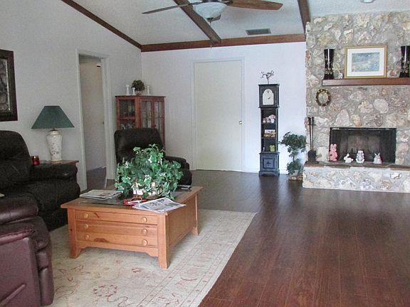 3rd image of 818 Gran Paseo Dr