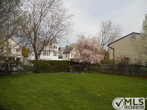 3rd image of 57-59 Crane St